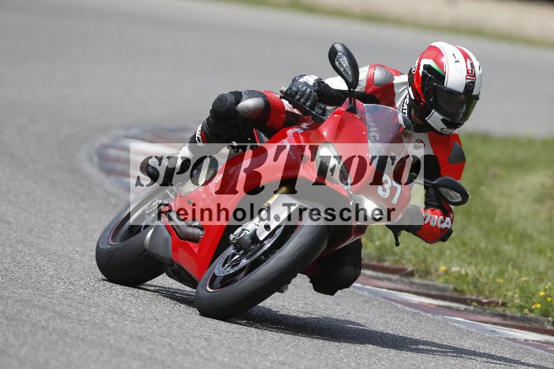 /27 12.06.2025 Ducati Schweiz Trackday Warmup  ADR/gruen-vert/37